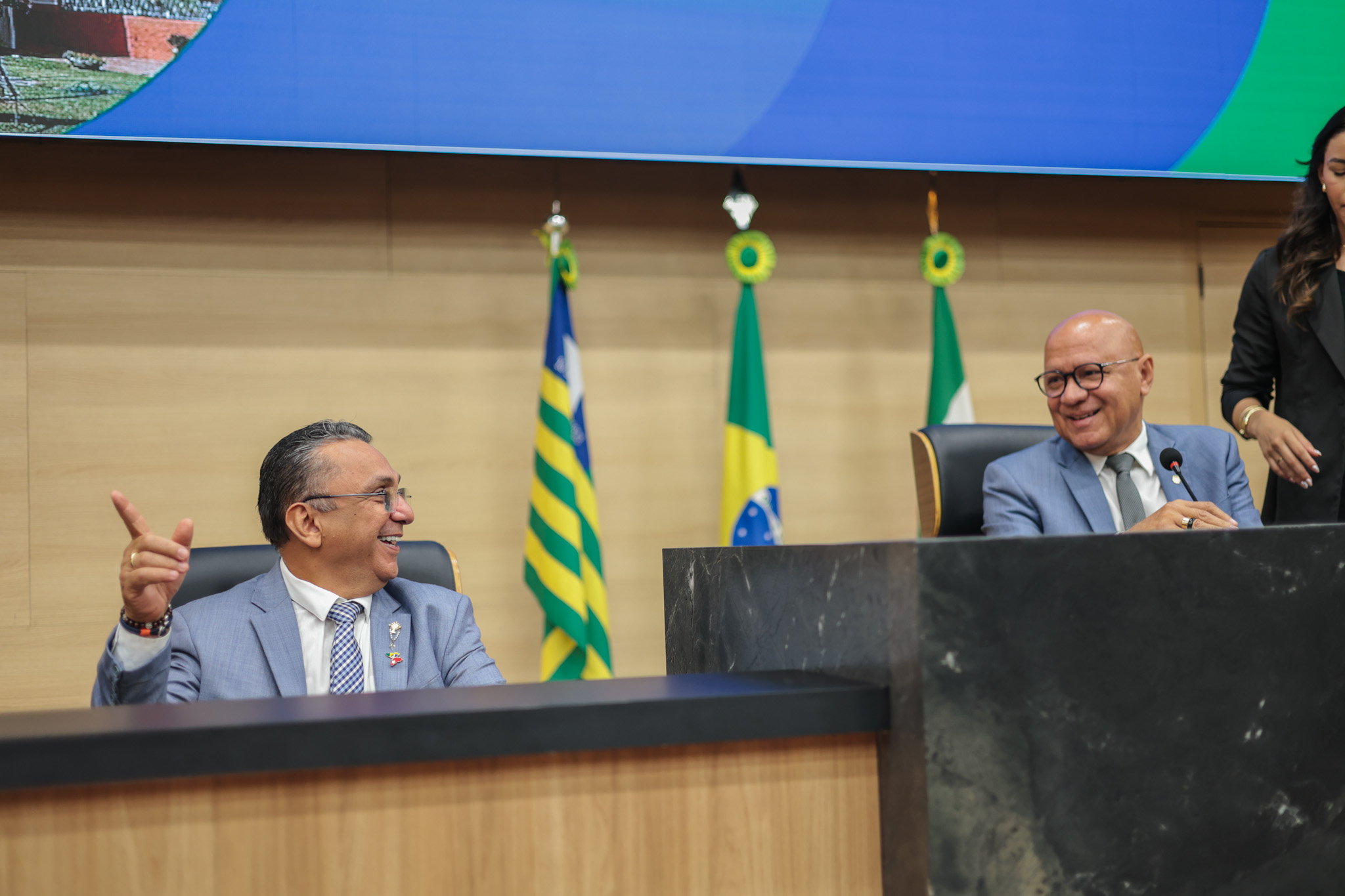 SESSÃO SOLENE DOS DOS 25 ANOS DA PAROQUIA DE LURDES (12).jpg