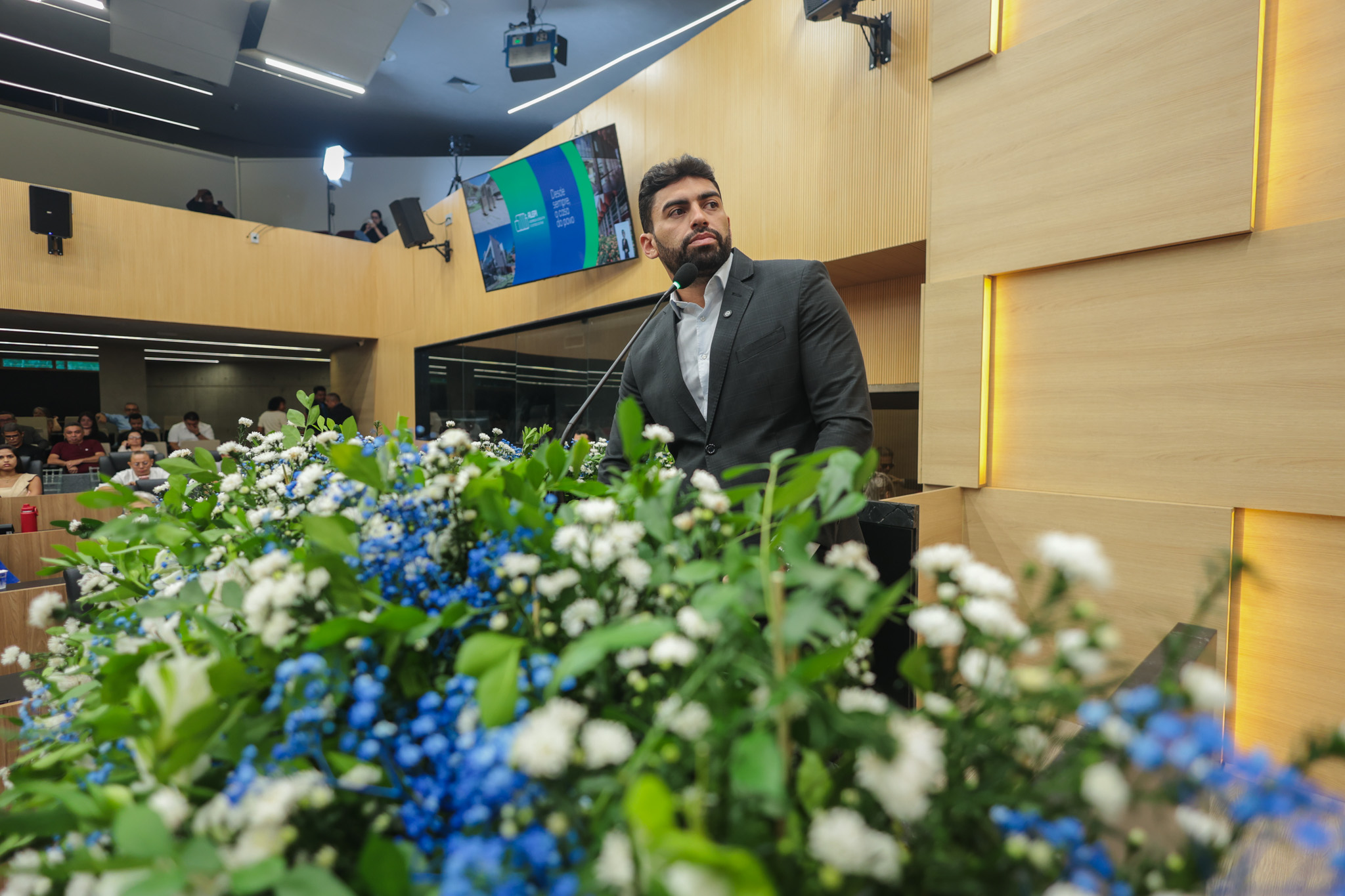 SESSÃO SOLENE DOS DOS 25 ANOS DA PAROQUIA DE LURDES (19).jpg