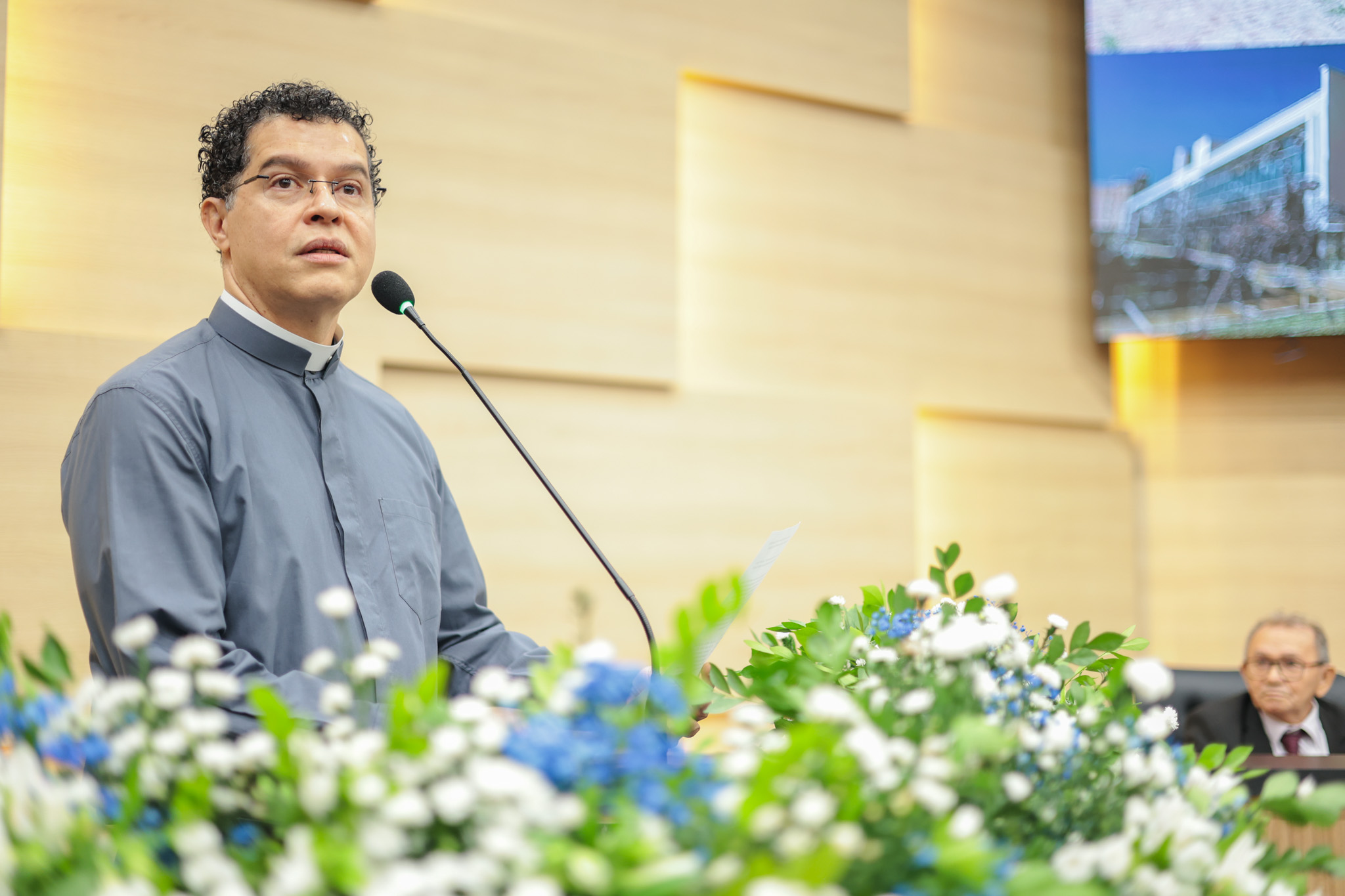 SESSÃO SOLENE DOS DOS 25 ANOS DA PAROQUIA DE LURDES (23).jpg