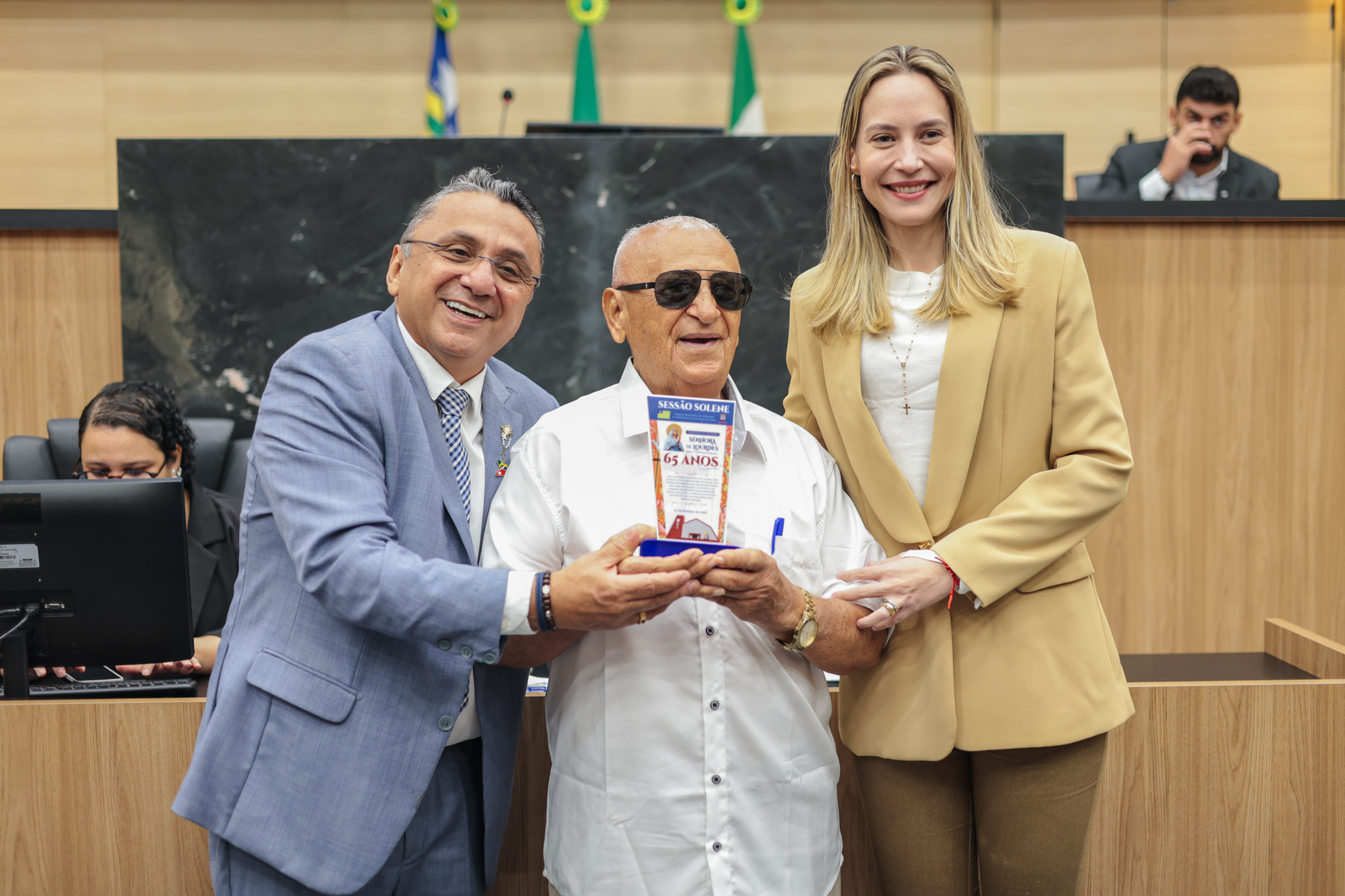 SESSÃO SOLENE DOS DOS 25 ANOS DA PAROQUIA DE LURDES (29).jpg