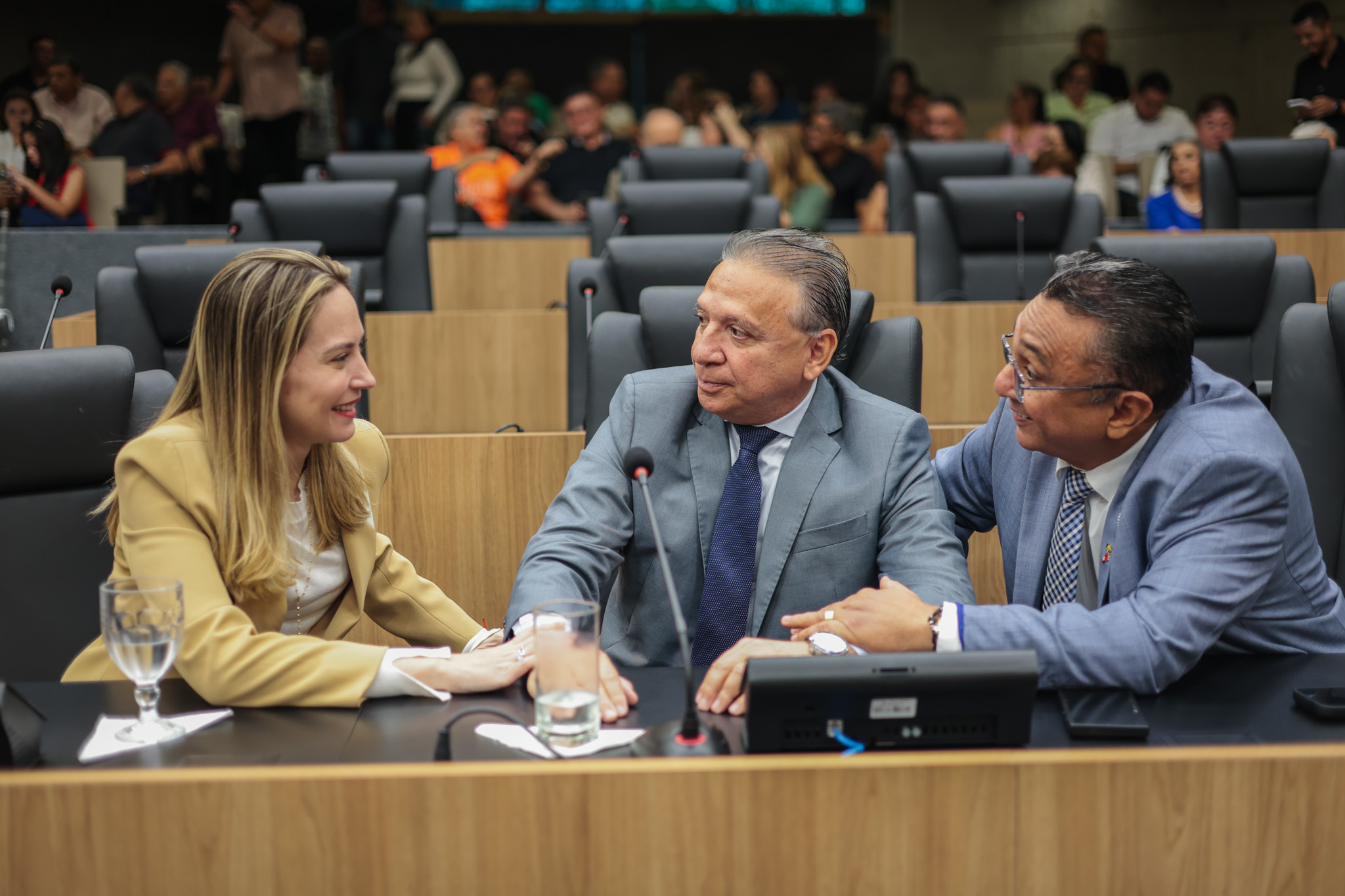 SESSÃO SOLENE DOS DOS 25 ANOS DA PAROQUIA DE LURDES (3).jpg