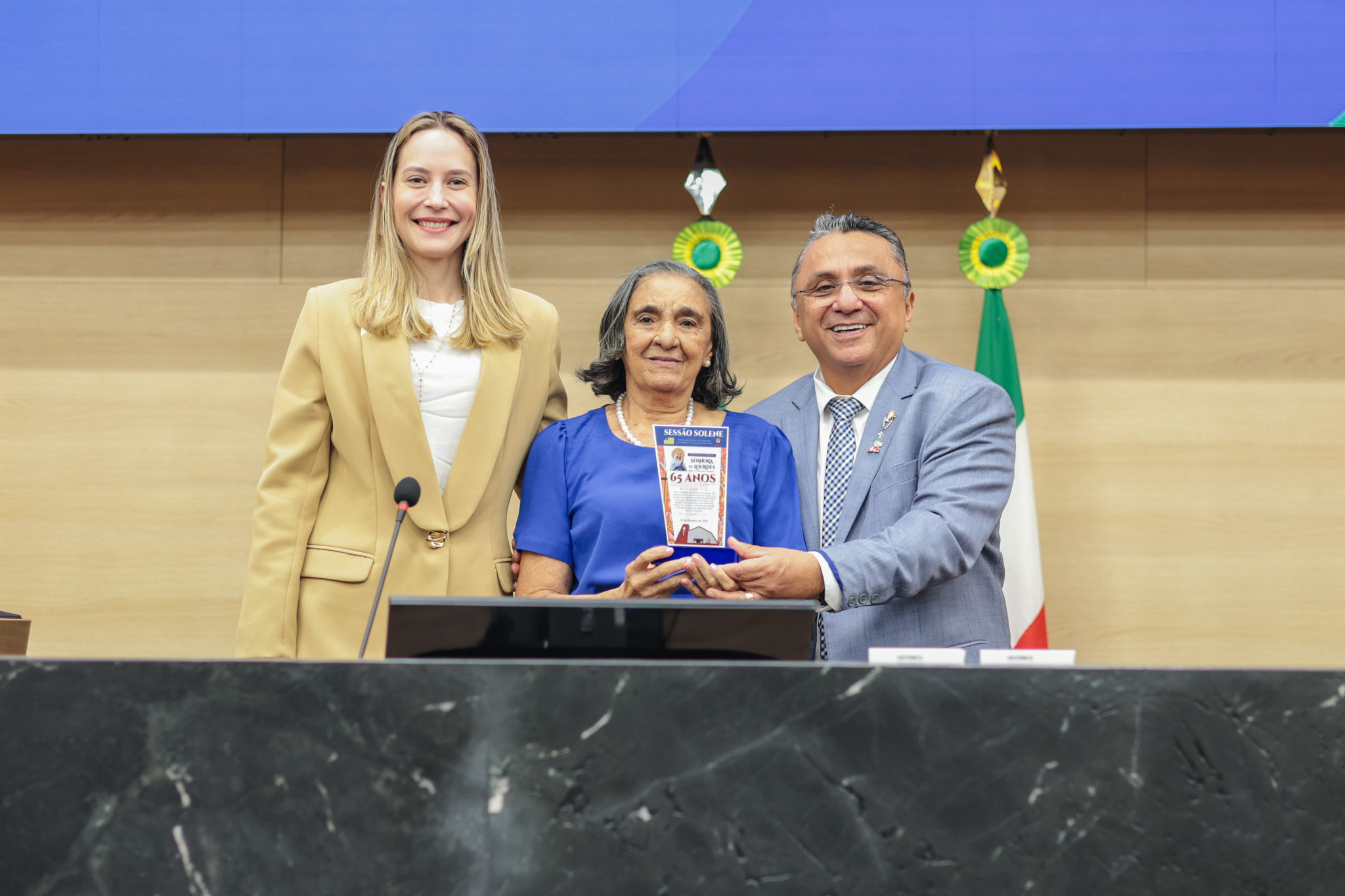 SESSÃO SOLENE DOS DOS 25 ANOS DA PAROQUIA DE LURDES (32).jpg