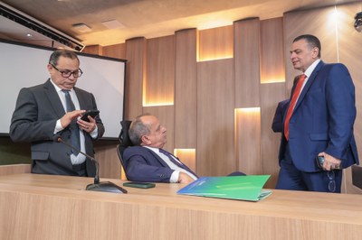 COMISSÃO DE CONSTITUIÇÃO E JUSTIÇA (2).jpg