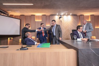 COMISSÃO DE CONSTITUIÇÃO E JUSTIÇA (4).jpg