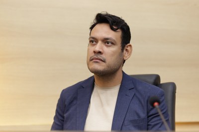 SESSÃO SOLENE PELO DIA DO OBREIRO UNIVERSAL E TÍTULO DE CIDADANIA AO BISPO HENRIQUE COSTA FABRÍCIO (28).jpg