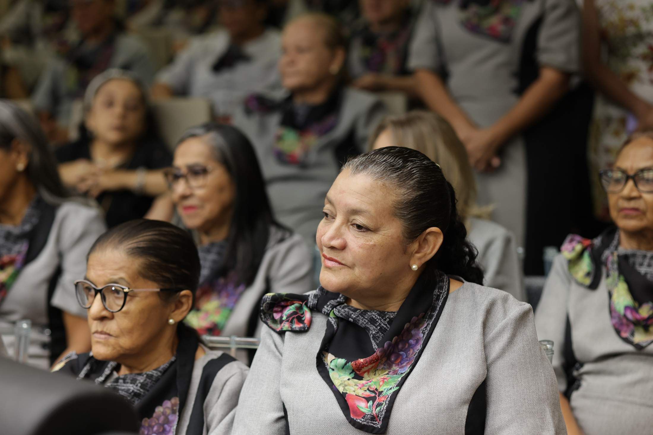 SESSÃO SOLENE PELO DIA DO OBREIRO UNIVERSAL E TÍTULO DE CIDADANIA AO BISPO HENRIQUE COSTA FABRÍCIO (33).jpg