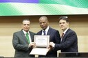 SESSÃO SOLENE PELO DIA DO OBREIRO UNIVERSAL E TÍTULO DE CIDADANIA AO BISPO HENRIQUE COSTA FABRÍCIO (40).jpg