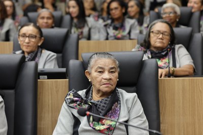 SESSÃO SOLENE PELO DIA DO OBREIRO UNIVERSAL E TÍTULO DE CIDADANIA AO BISPO HENRIQUE COSTA FABRÍCIO (5).jpg
