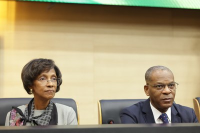 SESSÃO SOLENE PELO DIA DO OBREIRO UNIVERSAL E TÍTULO DE CIDADANIA AO BISPO HENRIQUE COSTA FABRÍCIO (8).jpg