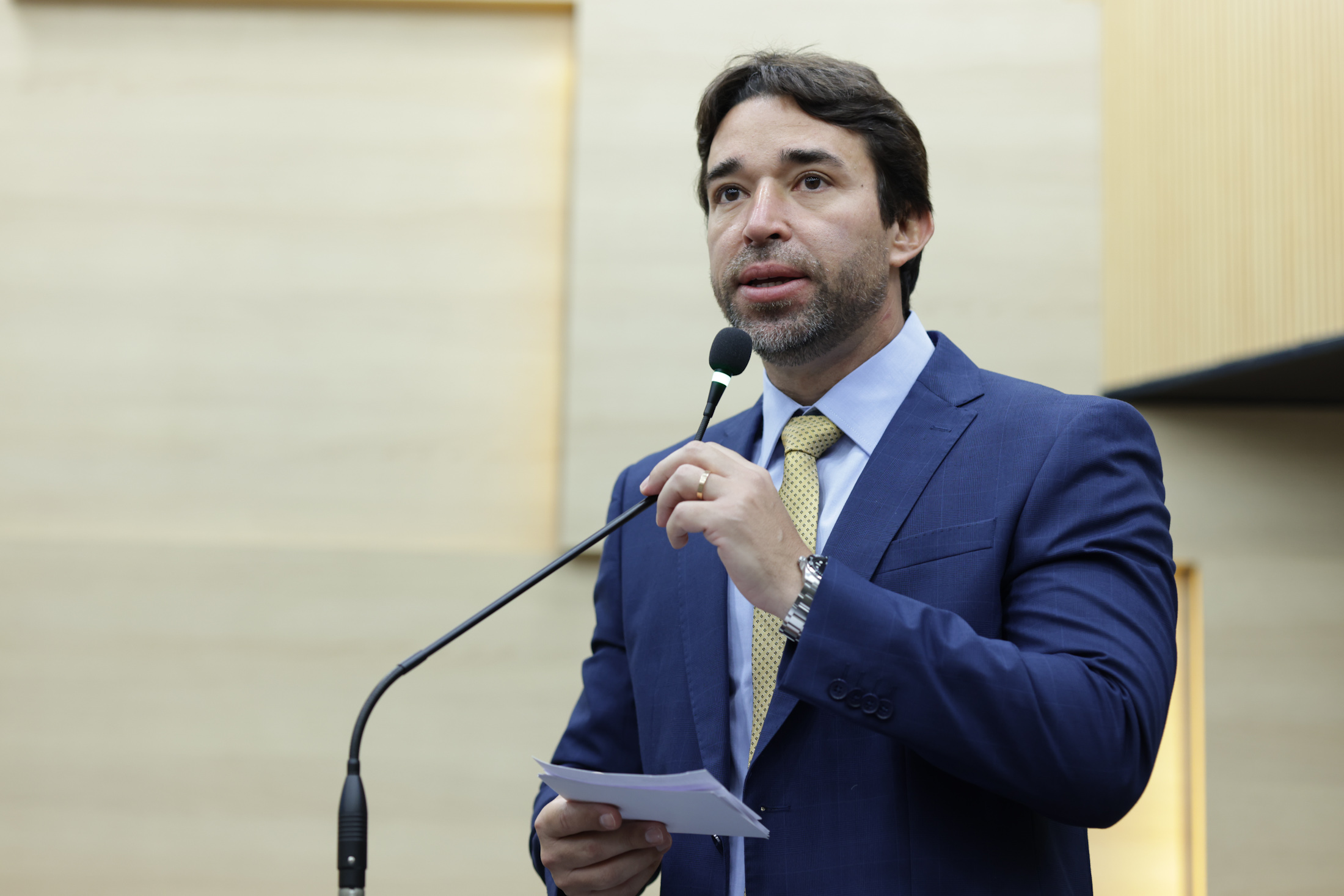 SESSÃO SOLENE TÍTULO DE CIDADANIA AO SR ANTÔNIO LEANDRO DA SILVA (22).jpg