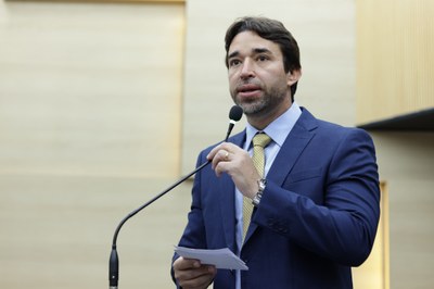 SESSÃO SOLENE TÍTULO DE CIDADANIA AO SR ANTÔNIO LEANDRO DA SILVA (22).jpg