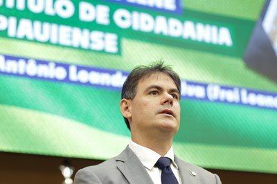 SESSÃO SOLENE TÍTULO DE CIDADANIA AO SR ANTÔNIO LEANDRO DA SILVA (25).jpg