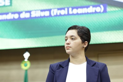 SESSÃO SOLENE TÍTULO DE CIDADANIA AO SR ANTÔNIO LEANDRO DA SILVA (31).jpg