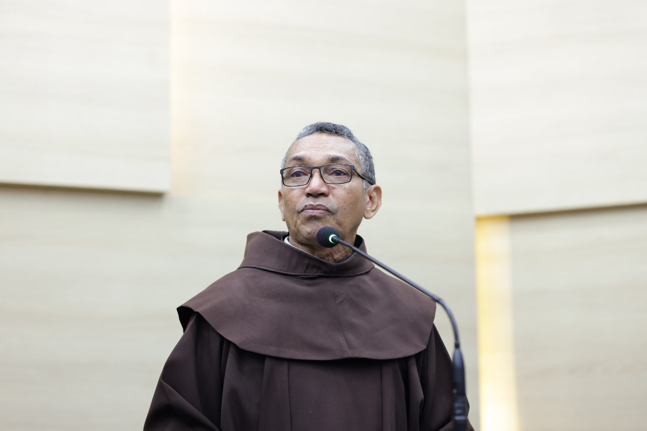 SESSÃO SOLENE TÍTULO DE CIDADANIA AO SR ANTÔNIO LEANDRO DA SILVA (4).jpg