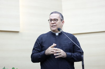 SESSÃO SOLENE TÍTULO DE CIDADANIA AO SR ANTÔNIO LEANDRO DA SILVA (6).jpg