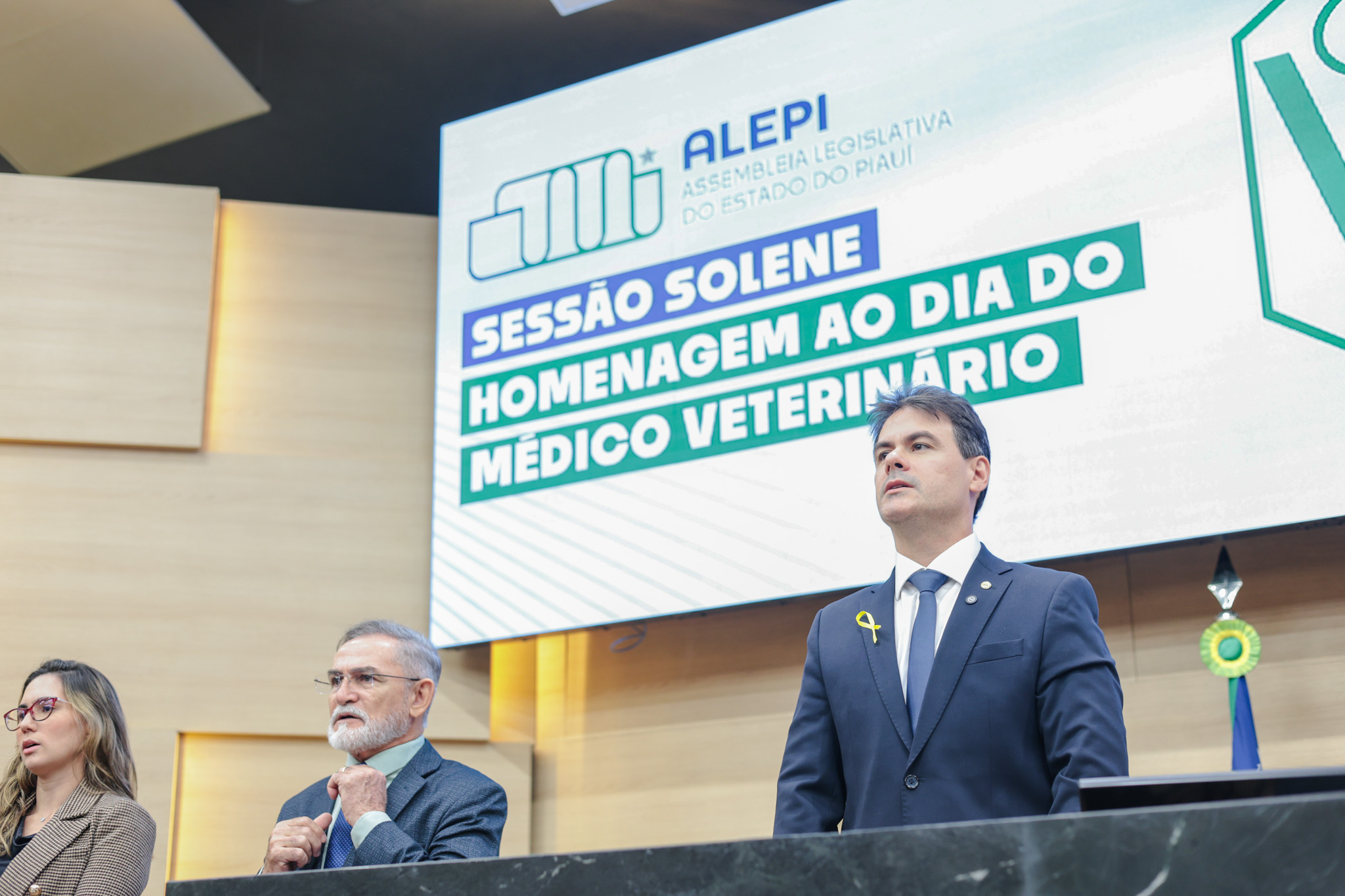 SESSÃO SOLENE DIA DO MÉDICO VETERINÁRIO (5).jpg
