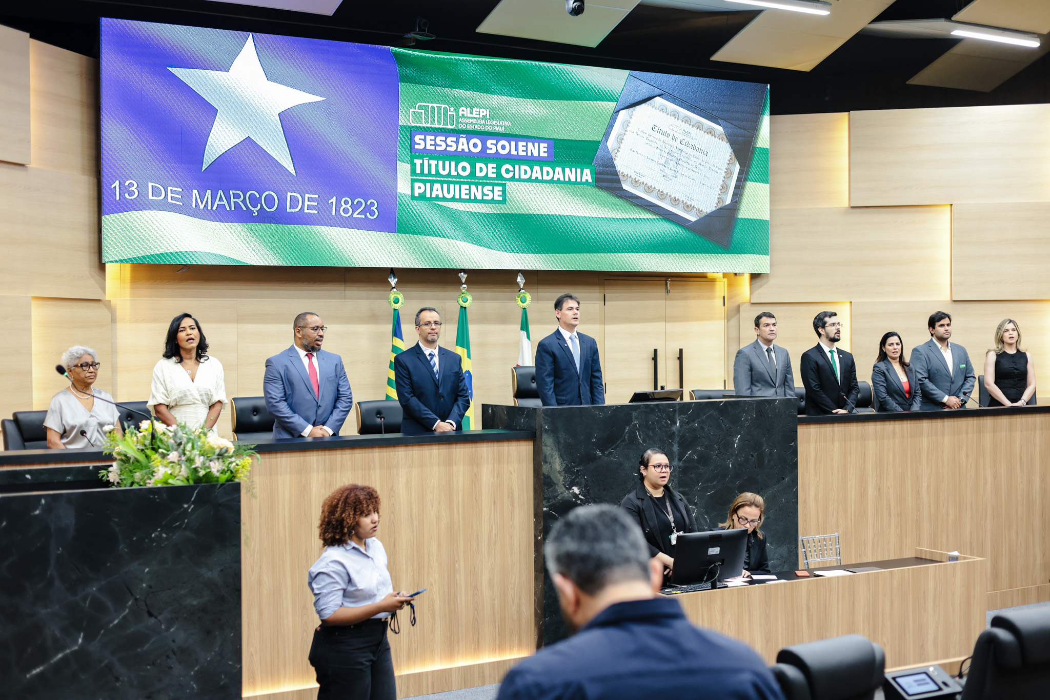 TITULO DE CIDADANIA PIAUIENSE AO DR ASSOEIRO (4).jpg