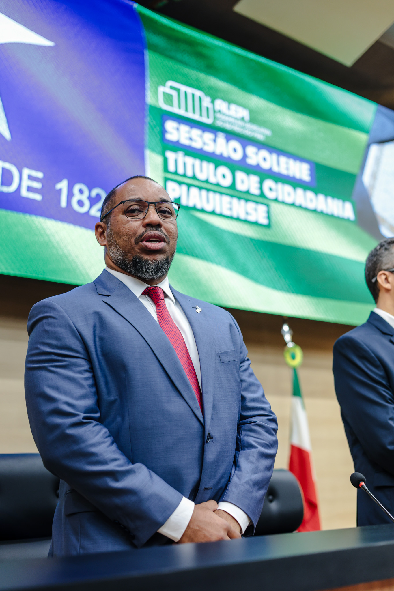 TITULO DE CIDADANIA PIAUIENSE AO DR ASSOEIRO (5).jpg