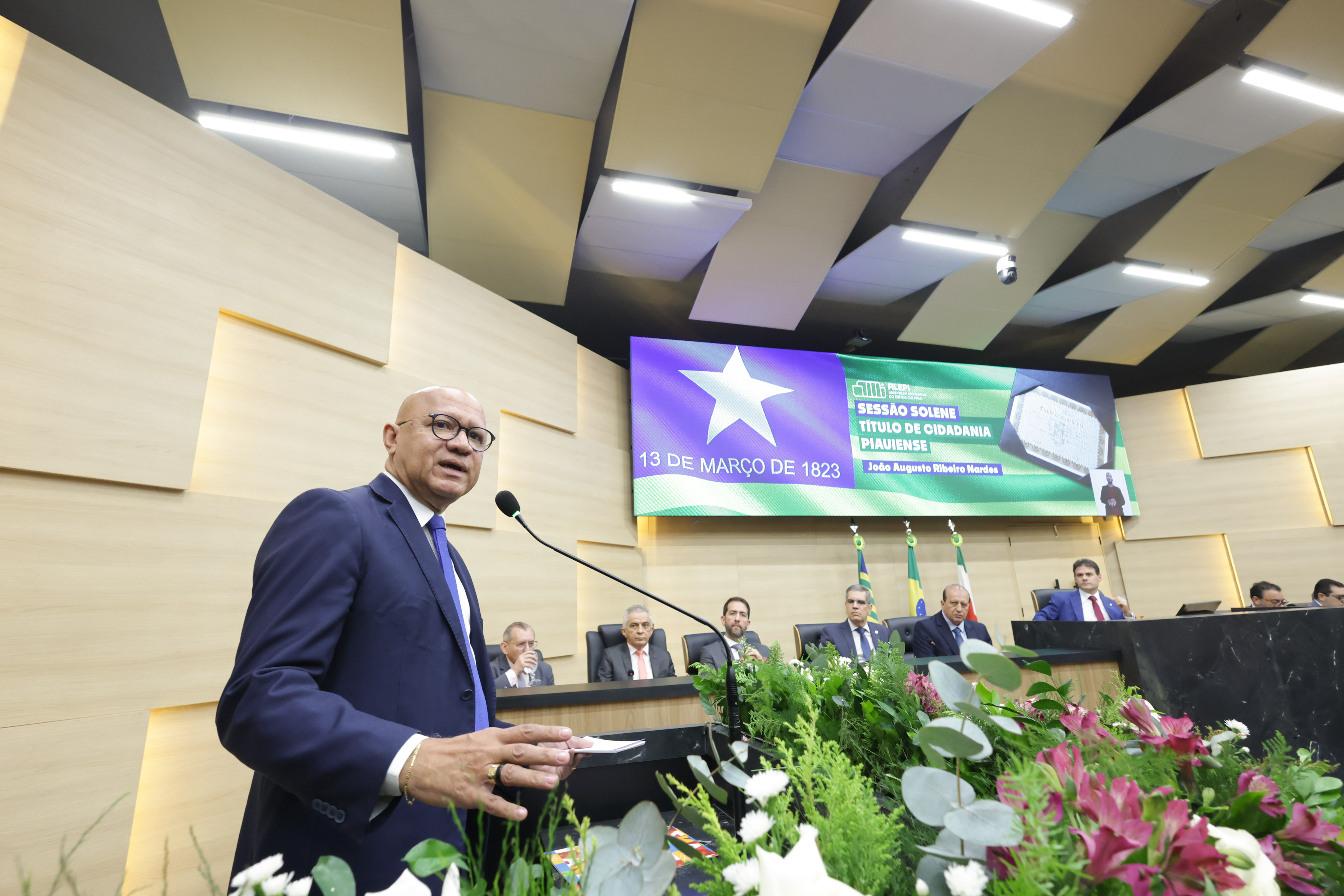 SESSÃO SOLENE TÍTULO DE CIDADANIA AO MINISTRO DO TCU JOÃO AUGUSTO RIBEIRO NARDES (20).jpg