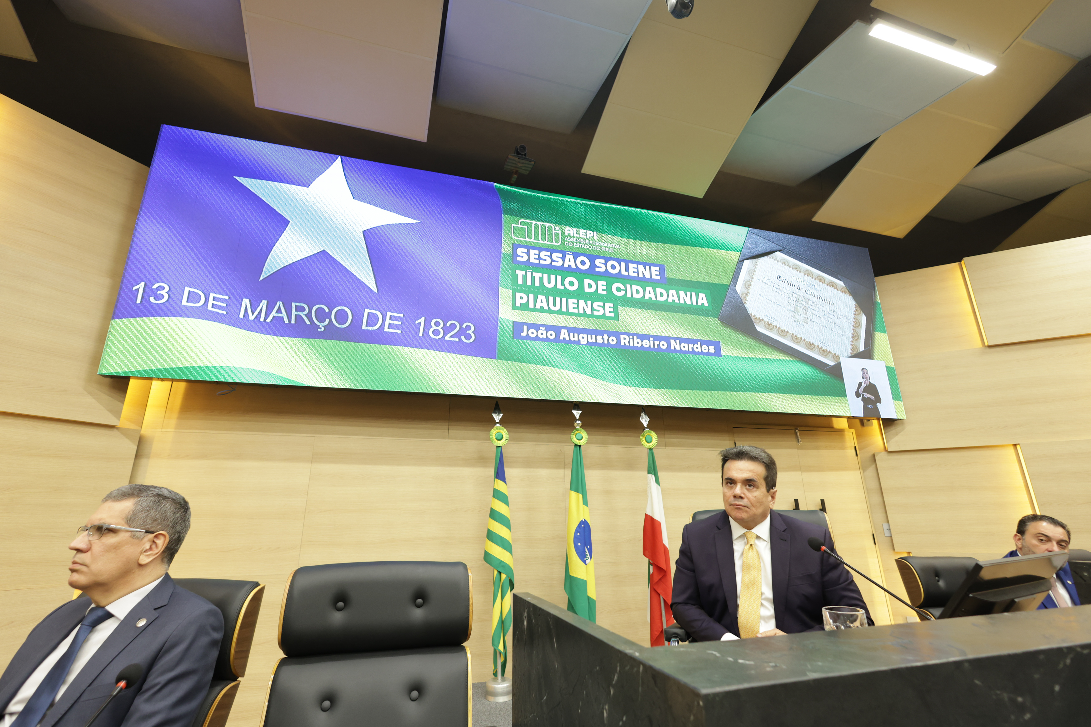 SESSÃO SOLENE TÍTULO DE CIDADANIA AO MINISTRO DO TCU JOÃO AUGUSTO RIBEIRO NARDES (40).jpg