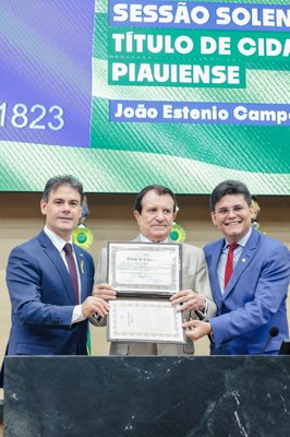 TITULO DE CIDADANIA AO SR JOÃO ESTENIO (16).jpg