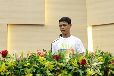 SESSÃO SOLENE EM HOMENAGEM AOS ENVOLVIDOS NA FEIRA DA LITERATURA PIAUIENSE FELIPI (20).jpg