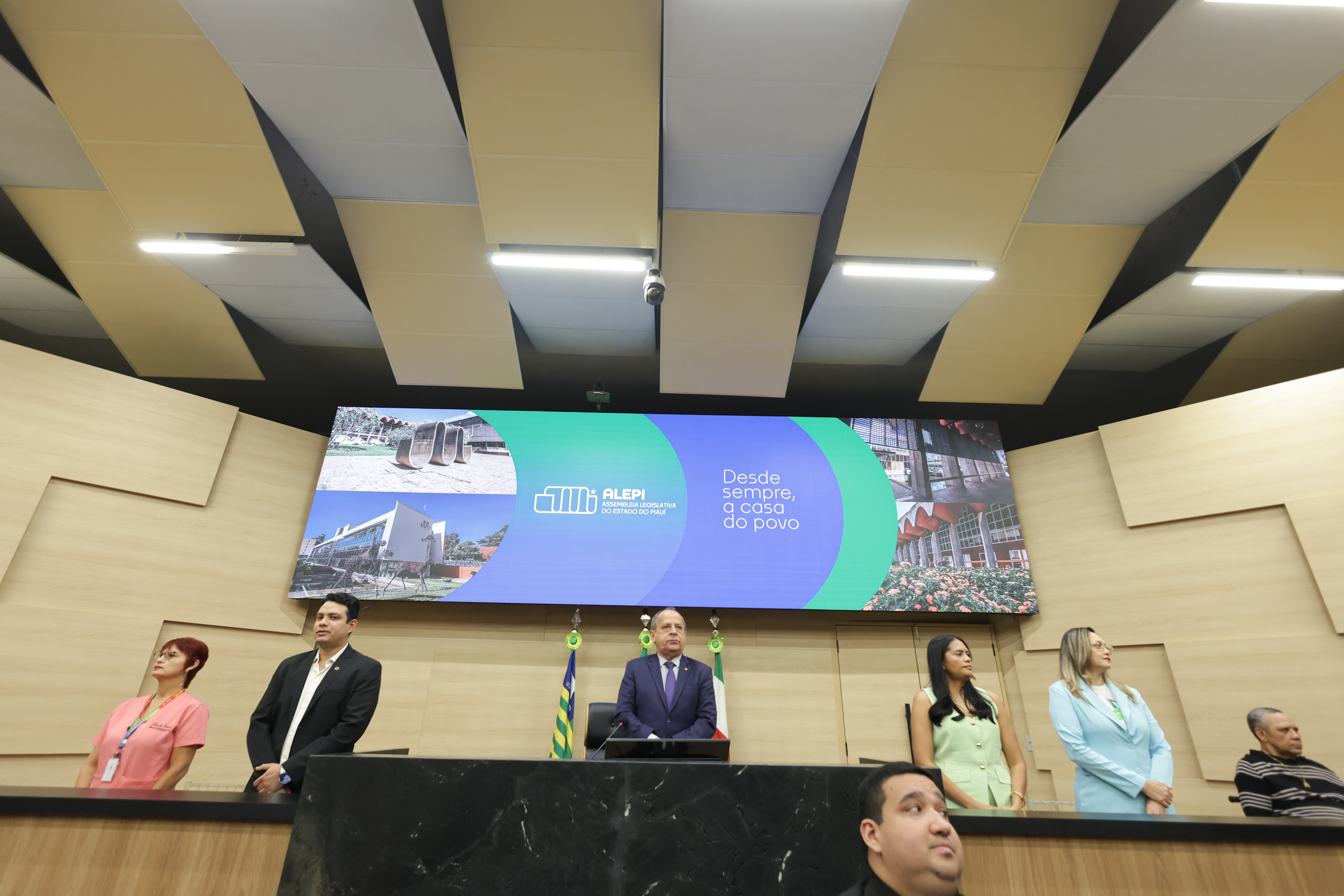 SESSÃO SOLENE PELO DIA DO MUSICOTERAPEUTA (1).jpg