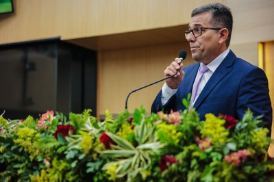 SESSÃO SOLENE DE ENTREGA DE TITULOS DE CIDADANIA (20).jpg