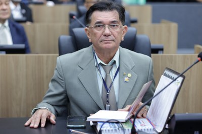 SESSÃO SOLENE HOMENAGEM AO JUBILEU DE OURO DO CREA PI (13).jpg