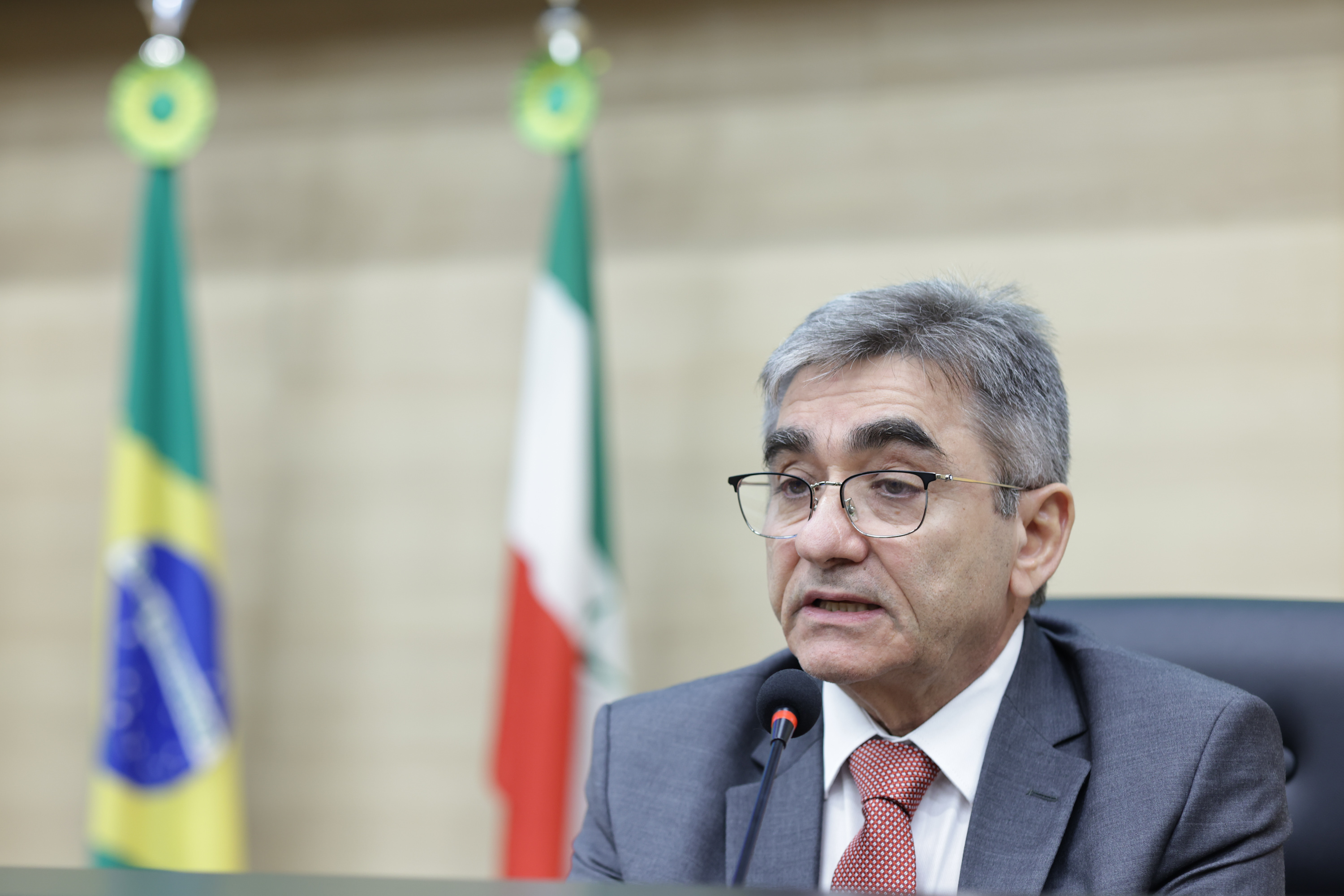 SESSÃO SOLENE TÍTULO DE CIDADANIA AO SR RICHARD MARTINS TORSIANO (17).jpg