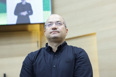 SESSÃO SOLENE TÍTULO DE CIDADANIA AO SR RICHARD MARTINS TORSIANO (2).jpg