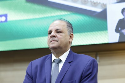 SESSÃO SOLENE TÍTULO DE CIDADANIA AO SR RICHARD MARTINS TORSIANO (3).jpg