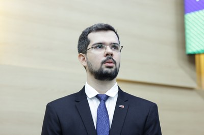 SESSÃO SOLENE TÍTULO DE CIDADANIA AO SR RICHARD MARTINS TORSIANO (6).jpg