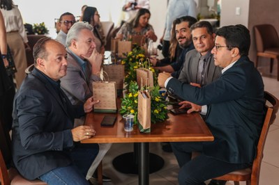 CAFE DA MANHA DA IMPRENSA LANÇAMENTO PREMIO DE JORNALISMO ALEPI (1).jpg