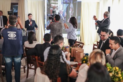 CAFE DA MANHA DA IMPRENSA LANÇAMENTO PREMIO DE JORNALISMO ALEPI (11).jpg
