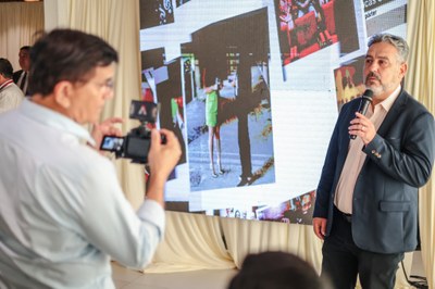 CAFE DA MANHA DA IMPRENSA LANÇAMENTO PREMIO DE JORNALISMO ALEPI (15).jpg