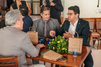 CAFE DA MANHA DA IMPRENSA LANÇAMENTO PREMIO DE JORNALISMO ALEPI (3).jpg