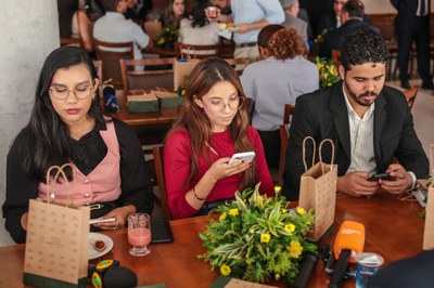 CAFE DA MANHA DA IMPRENSA LANÇAMENTO PREMIO DE JORNALISMO ALEPI (5).jpg