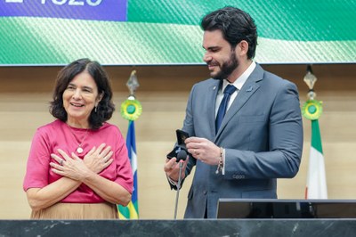 SESSÃO SOLENE DE TITULO DE CIDADANIA A EX MIN. NISIA TRINDADE (28).jpg SESSÃO SOLENE DE TITULO DE CIDADANIA A EX MIN. NISIA TRINDADE (28).jpg