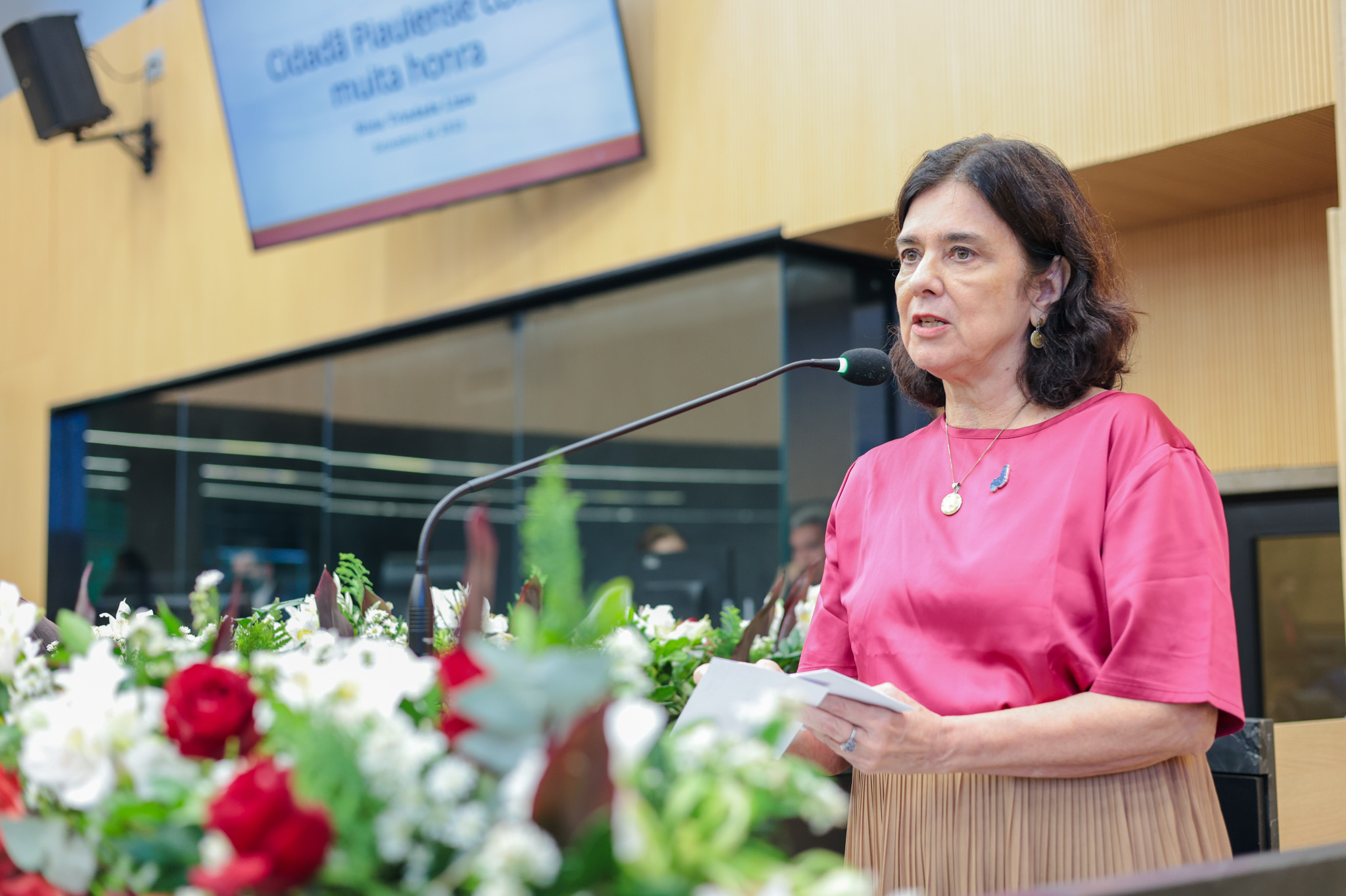 SESSÃO SOLENE DE TITULO DE CIDADANIA A EX MIN. NISIA TRINDADE  (47).jpg