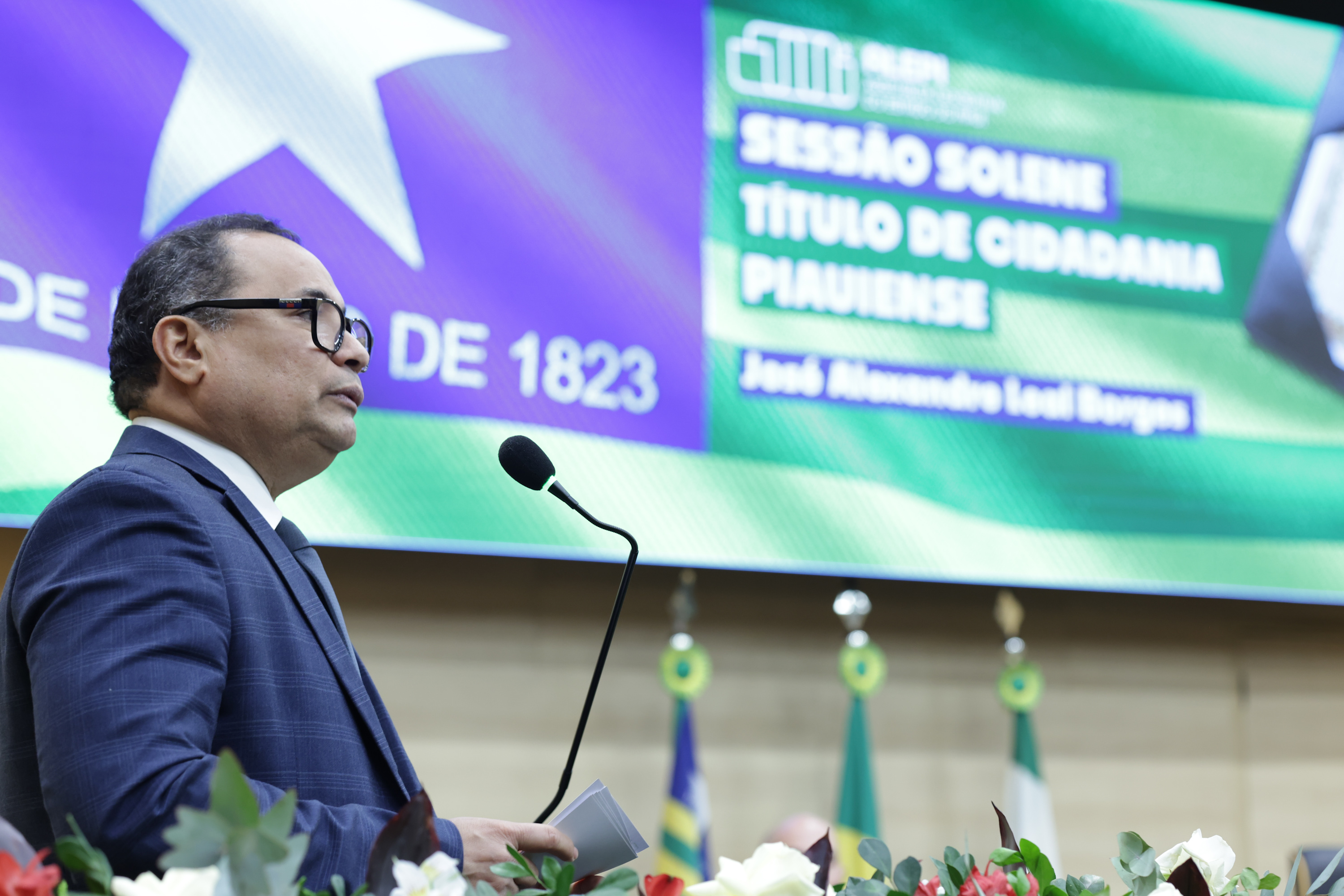 SESSÃO SOLENE TÍTULO DE CIDADANIA AO MÉDICO JOSÉ ALEXANDRE LEAL BORGES (16).jpg
