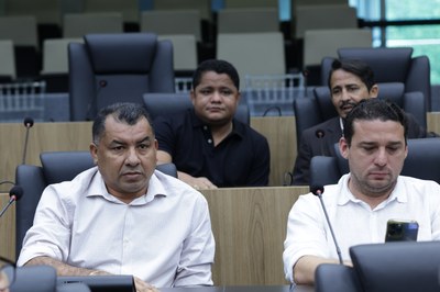 SESSÃO SOLENE TÍTULO DE CIDADANIA AO MÉDICO JOSÉ ALEXANDRE LEAL BORGES (2).jpg