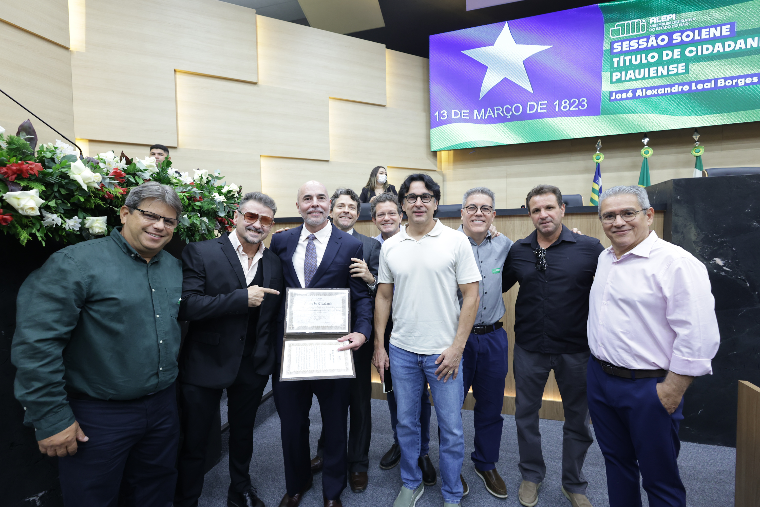 SESSÃO SOLENE TÍTULO DE CIDADANIA AO MÉDICO JOSÉ ALEXANDRE LEAL BORGES (25).jpg
