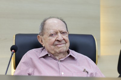 SESSÃO SOLENE TÍTULO DE CIDADANIA AO MÉDICO JOSÉ ALEXANDRE LEAL BORGES (6).jpg