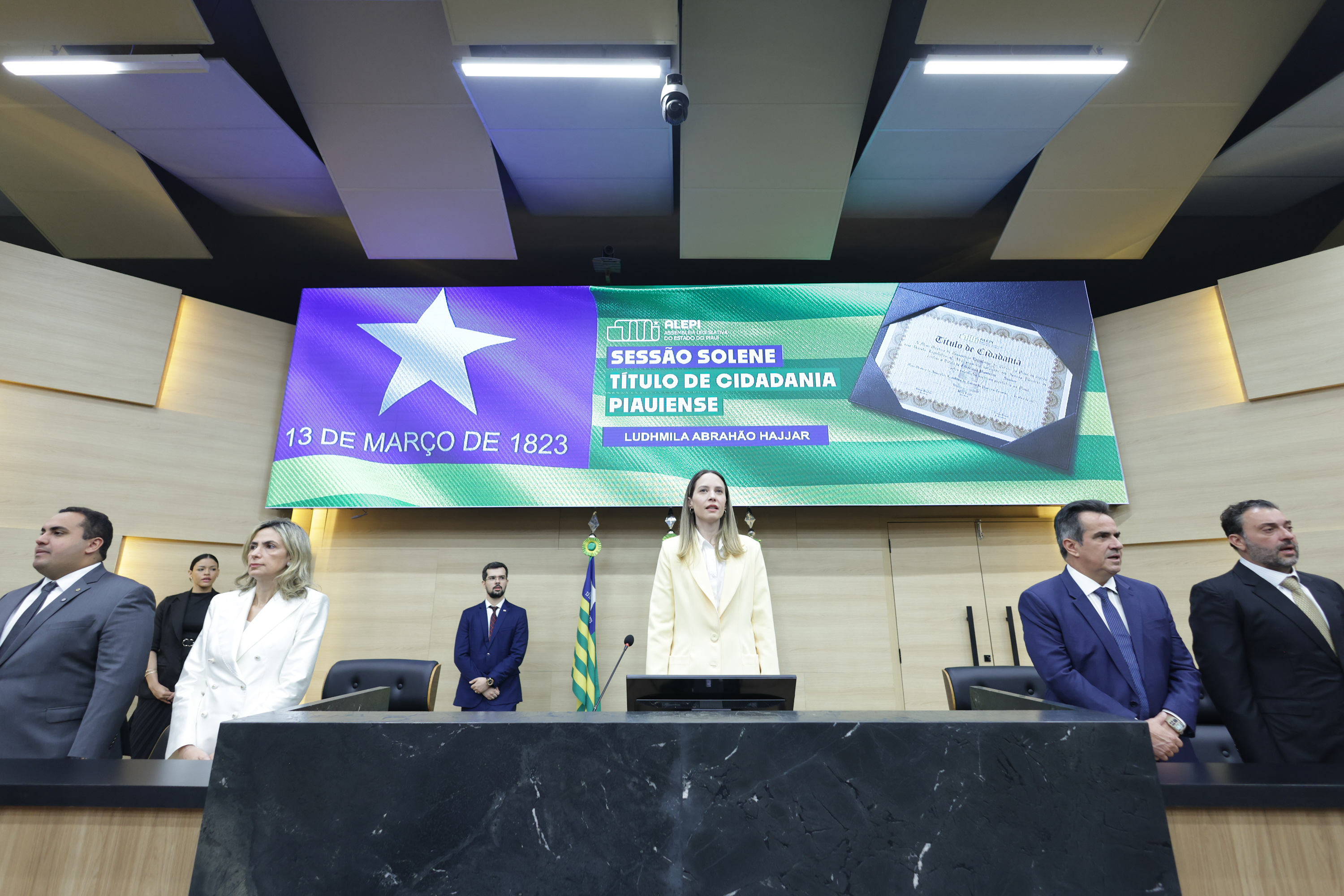 SESSÃO SOLENE TÍTULO DE CIDADANIA À MÉDICA LUDHMILA ABRAHÃO HAJJAR (6).jpg