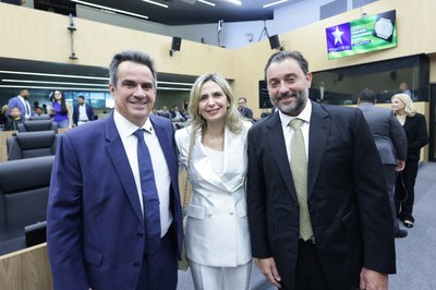 SESSÃO SOLENE TÍTULO DE CIDADANIA À MÉDICA LUDHMILA ABRAHÃO HAJJAR.jpg