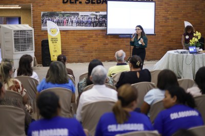 PALESTRA COM A PSICOLOGA MARCELLE FORMIGA (11).jpg