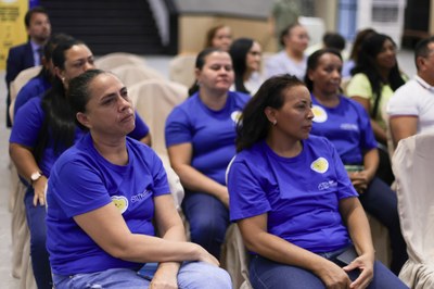 PALESTRA COM A PSICOLOGA MARCELLE FORMIGA (8).jpg
