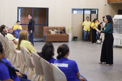 PALESTRA COM A PSICOLOGA MARCELLE FORMIGA (9).jpg