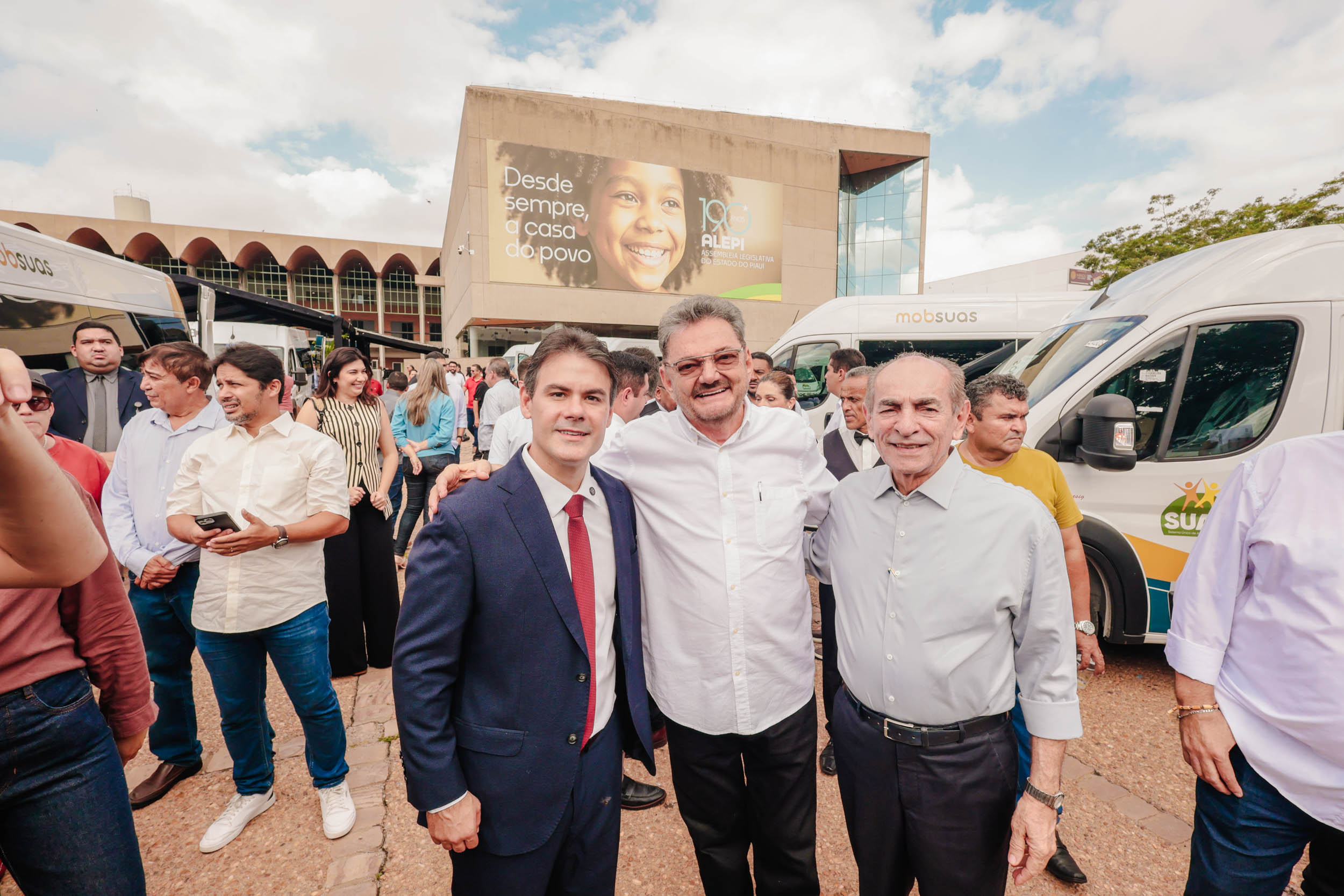 ENTREGA DE VANS MOB SUAS - FOTOS THIAGO AMARAL ALEPI (15).jpg